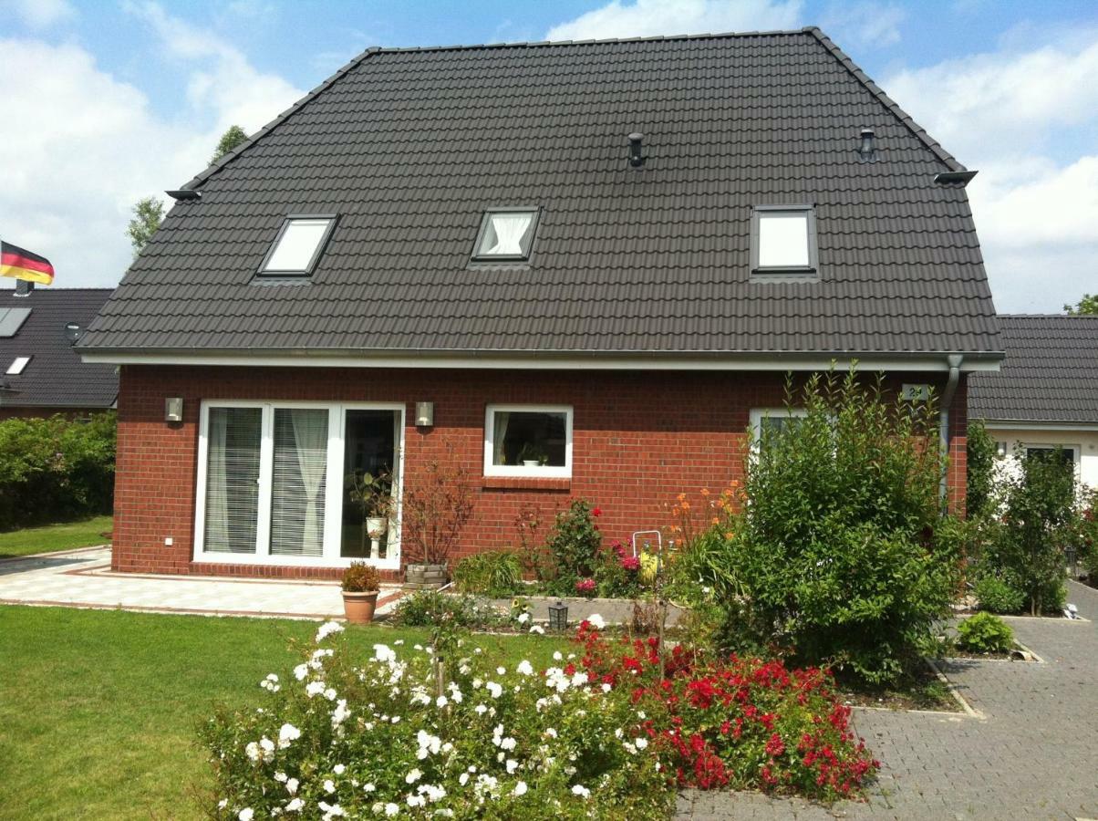 Zimmer Am Elberadweg Hamburg-Harburg Exteriör bild